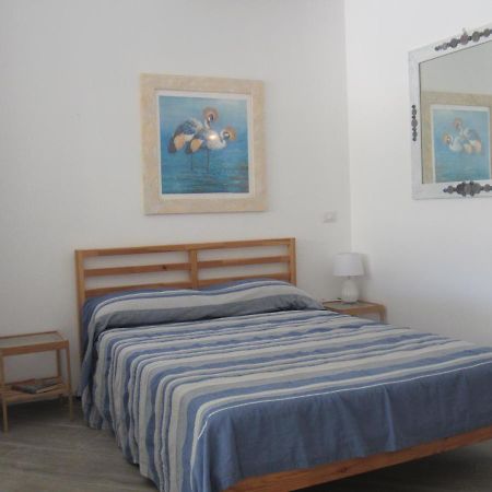 Monolocale San Pantaleo Apartman Kültér fotó
